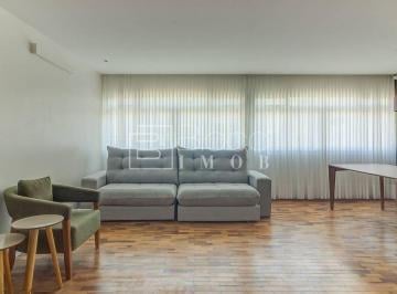 Apartamento · 120m² · 3 Quartos · 1 Vaga · SQS 204 Apartamento reformado com 3 quartos e vaga de garagem na Asa Sul