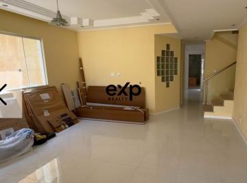 Casa · 150m² · 2 Quartos · LINDA CASA