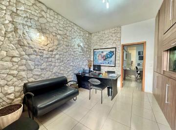 Casa · 287m² · 4 Quartos · 4 Vagas · Casa à venda no bairro Prado