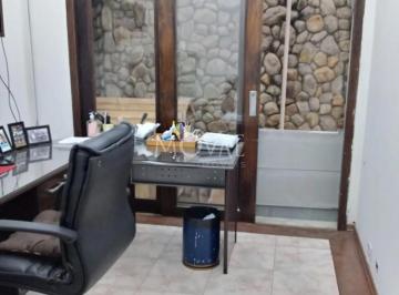 Casa · 900m² · 3 Quartos · 8 Vagas · Casa ampla no Jardim Esplanada com 900 m² de terreno
