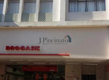 Apartamento · 135m² · 4 Quartos · 1 Vaga · Apartamento 4 Quartos para Alugar no Centro de Jundiai na Rua Barão de Jundiai.
