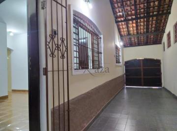 Casa · 175m² · 3 Quartos · 6 Vagas · Casa - Comercial- Residencial - Vila Tesouro - 3 Dormitórios - 194,65m².