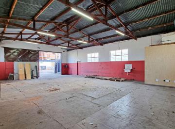 Comercial · 150m² · 5 Vagas · GALPÃO em excelente localização! Com A.C. de 150 m² e A.T. de 360 m² no coração do Jardim Simus!
