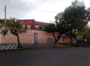 Casa · 715m² · 2 Quartos · 2 Vagas · Casa Residencial ou Comercial à venda - Jardim Emília-Jardim Faculdade- Sorocaba/SP