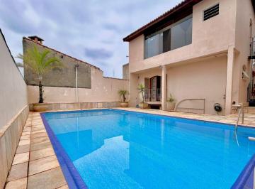 Casa · 238m² · 3 Quartos · 5 Vagas · Casa com Piscina à venda no Jardim Iguatemi | 3 dormitórios (1 suíte) | 238 m² | 5 vagas | R$ 750.00