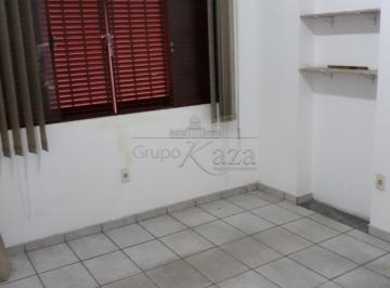 Comercial · 250m² · 7 Quartos · 2 Vagas · Comercial Casa em São José dos Campos