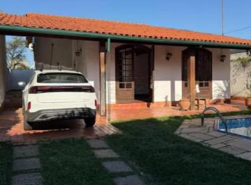 Casa · 300m² · 3 Quartos · 3 Vagas · Casa Casa em Bairro em Sorocaba