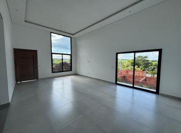 Casa · 270m² · 4 Quartos · 6 Vagas · Casa 270 m² | 4 dormitórios (2 suítes) | Terreno 800 m² | Condomínio Village Araçoiaba | Araçoiaba d