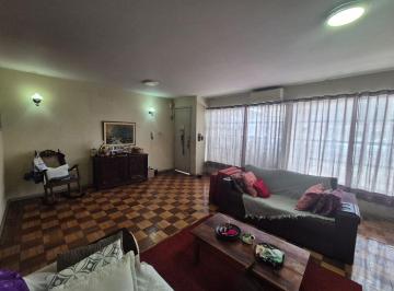 Casa · 225m² · 3 Quartos · 3 Vagas · Imóvel versátil no Centro de Sorocaba Ideal para Comércio ou Moradia.