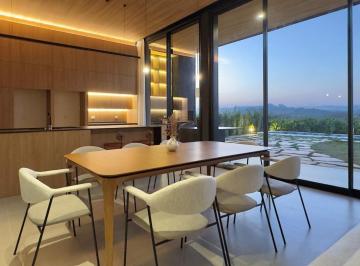Casa · 233m² · 3 Quartos · 4 Vagas · Casa Bethânia ? Alto Padrão Porteira Fechada no Residencial Village Ipanema II