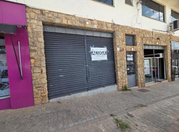 Comercial · 50m² · Galpão Comercial de 50m Perto de Avenida e Mercado