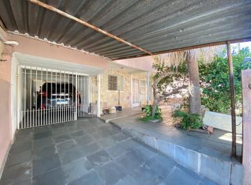 Casa · 151m² · 3 Quartos · 3 Vagas · Casa com Edícula à Venda no Central Parque 3 Dormitórios | 151m² | 2 Vagas | R$ 410 mil