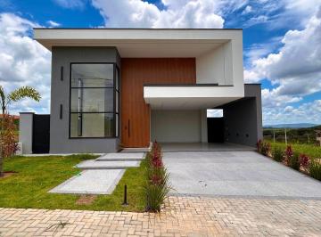 Casa · 170m² · 3 Quartos · 4 Vagas · Casa térrea nova de alto padrão com 3 suítes, piscina no Terras Alpha Nova Esplanada