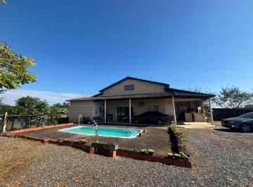 Rural · 1300m² · 2 Quartos · 2 Vagas · Chácara para venda em Araçoiaba da Serra com 2 dormitórios e piscina