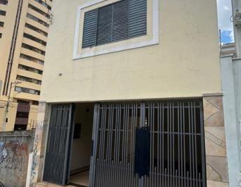 Casa · 220m² · 5 Quartos · 2 Vagas · Casa com 5 dormitórios à venda, 200 m² - Centro - Sorocaba/SP