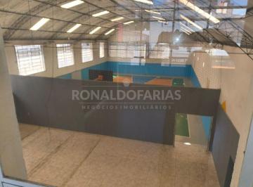 Comercial · 1500m² · Aluga-se Galpão Comercial na Saúde