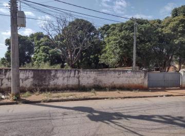 Terreno · 645m² · Terreno a venda na Rua Flor de Carvalho no Éden . Belíssimo terreno plano, em localização privilegia