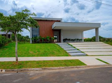 Casa · 378m² · 3 Quartos · 4 Vagas · Casa Térrea de Alto Padrão à Venda no Condomínio Saint Charbel. Araçoiaba da Serra/SP