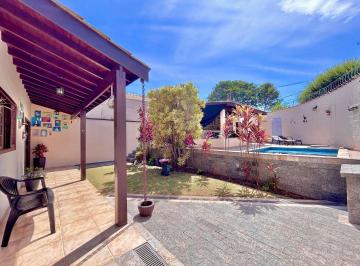 Casa · 240m² · 3 Quartos · 4 Vagas · Casa térrea com piscina e área gourmet | 3 dormitórios | Zona Leste ? Jardim Bandeirantes