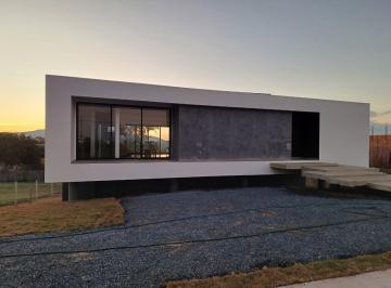 Casa · 250m² · 4 Quartos · 6 Vagas · Casa 4 dormitórios à venda, 250 m², construção, 1.105 metros de terreno - Condomínio Saint Charbel -