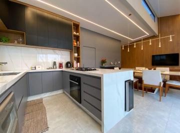 Casa · 174m² · 3 Quartos · 4 Vagas · Casa Térrea com 3 Suítes e Piscina à Venda no Condomínio Di Parma - Sorocaba/SP