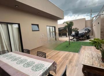 Casa · 200m² · 2 Quartos · 3 Vagas · Casa à Venda No bairro Residencial Setsul II