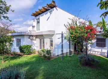 Casa · 235m² · 4 Quartos · 4 Vagas · Casa para venda em Jardim Leonor com 4 quartos, 235m²