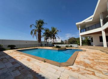 Casa · 2000m² · 6 Quartos · 4 Vagas · Casa residencial com 6 quartos sendo 4 suítes disponível para venda no bairro Cidade Jardim em Uberl