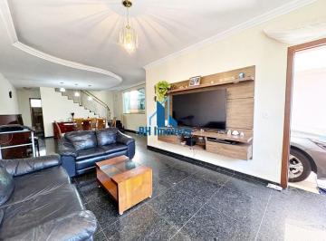 Casa · 270m² · 3 Quartos · 6 Vagas · Casa Geminada 3 quartos com suíte e 2 vagas no Castelo - Belo Horizonte/MG