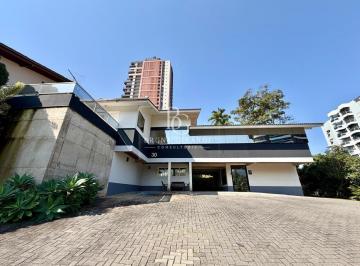 Casa · 304m² · Ampla casa comercial com estacionamento na Rua Aquidaban