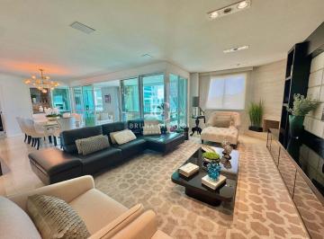 Apartamento · 231m² · 3 Quartos · 3 Vagas · Apartamento em andar alto