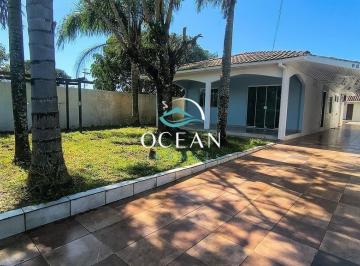Casa · 180m² · 5 Quartos · 4 Vagas · Casa com piscina proximo ao mar