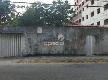 Casa · 189m² · 6 Quartos · 4 Vagas · Casa a Venda com 6 Quartos e Ponto Comercial