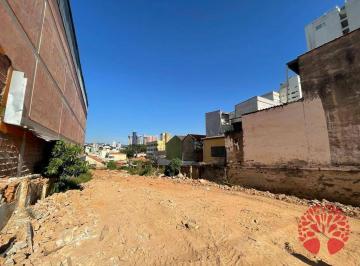 Terreno · 633m² · Terreno para venda em Centro de 633.00m²