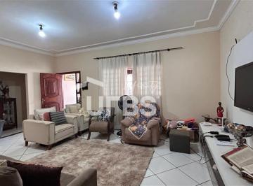 Casa · 168m² · 3 Quartos · 2 Vagas · Casa com 168m² 3 quartos à venda no bairro Santa Mônica