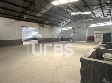 Comercial · 2336m² · Galpão a Venda na Avenida Nossa Senhora de Lourdes, no Setor Vila Santa , em Aparecida de Goiânia .