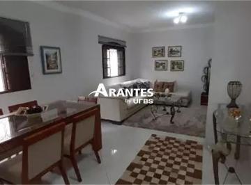 Casa · 184m² · 4 Quartos · 2 Vagas · Casa com 184m² 4 quartos à venda no Santa Mônica