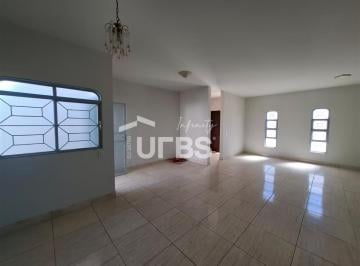 Casa · 229m² · 4 Quartos · 3 Vagas · Casa com 229m² 4 quartos à venda no bairro Santa Mônica