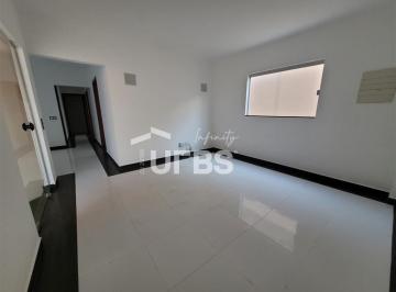 Casa · 220m² · 3 Quartos · 2 Vagas · Casa com 220m² 3 quartos á venda no bairro São Jorge