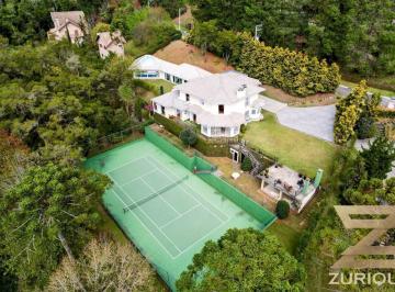 d5234b76648b00a975cfed8a7f642a693f905bd5 · Casa com 6 dormitórios à venda, 700 m² por R$ 7.200.000 - Capivari - Campos do Jordão/SP