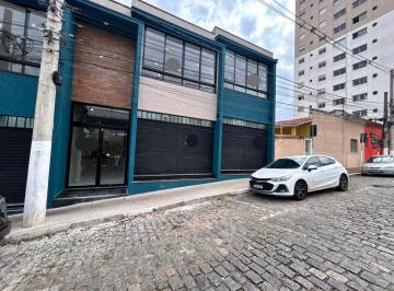 a3353bf23b0eae46105c2897f7f9250e653674a8 · Salão para alugar, 32 m² por R$ 2.315,00/mês - Centro - Atibaia/SP