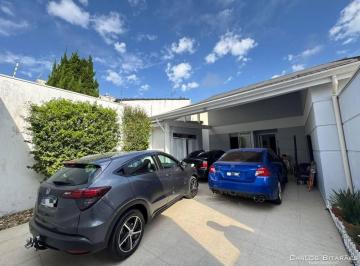 7f179aa698d15ddf2904580bc52f51b9c1c69402 · Casa térrea 3 dorm 200 m² piscina na Vila Oliveira R$ 1.380.000,00.