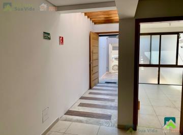 Hall de entrada · Vila Matilde. Casa Sobrado com 3 Dormitórios, sendo 3 Suítes à Venda. Amplos ambientes. Zona Leste.