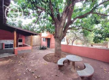 fc5beee44f6686f82186a23590b8c1fe793a641b · Casa com 3 dormitórios à venda, 207 m² por R$ 430.000,00 - Celina - Barretos/SP