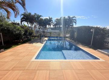 Casa · 220m² · 3 Quartos · 2 Vagas · Reserva dos Vinhedos - CASA COM 3 SUÍTES E CLOSET, PISCINA AQUECIDA, À VENDA NO CONDOMÍNIO RESERVA D