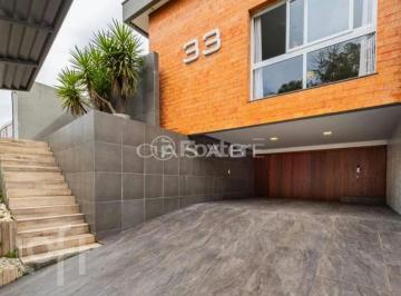 68e1e85b · Casa, 3 dormitórios, 186 m², em Centro