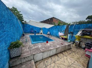 Casa de 2 quartos, Itanhaém · Casa com piscina e 2 quartos em Itanhaém - R$ 220.000,00.