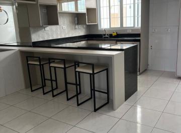 Casa de 3 quartos, São Paulo · Casa de 170 m² com 3 quartos, suíte quintal AR condicionado, acabamento impecável