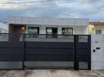Casa de 4 quartos, Santa Maria · Excelente Casa de 250 m² com 4 quartos à venda em Residencial Santos Dumont