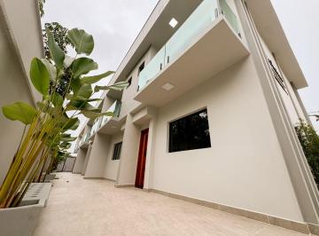 Casa de 2 quartos, Itanhaém · Casa em condomínio com piscina e área gourmet em Itanhaém